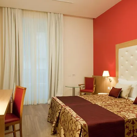 Navona Luxury 2* ローマ