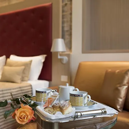 Navona Luxury 4*