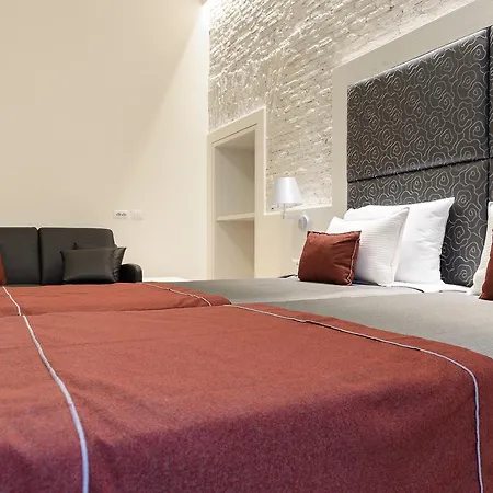 Frühstückspension Navona Luxury 2*