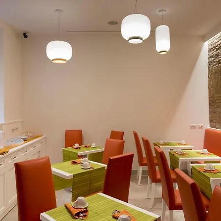 Navona Luxury Bed and Breakfast 4*