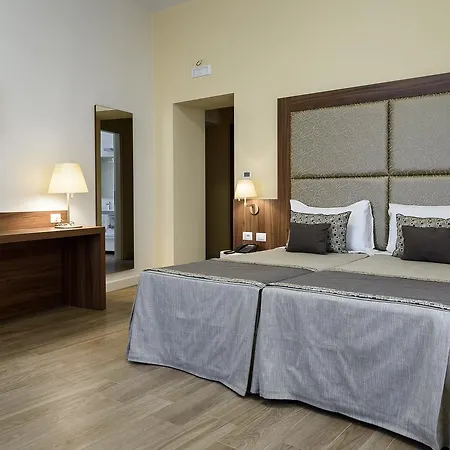 Oda ve Kahvaltı Navona Luxury 2*
