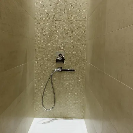 Navona Luxury Oda ve Kahvaltı 2*