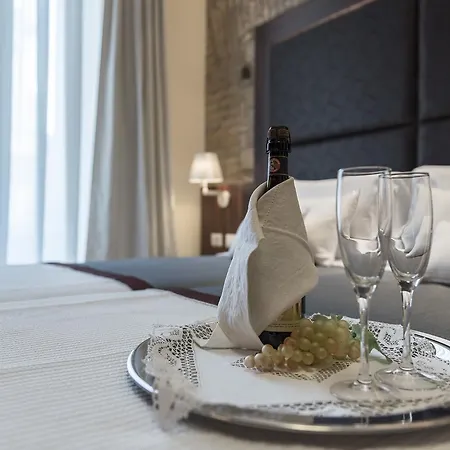 Navona Luxury Oda ve Kahvaltı