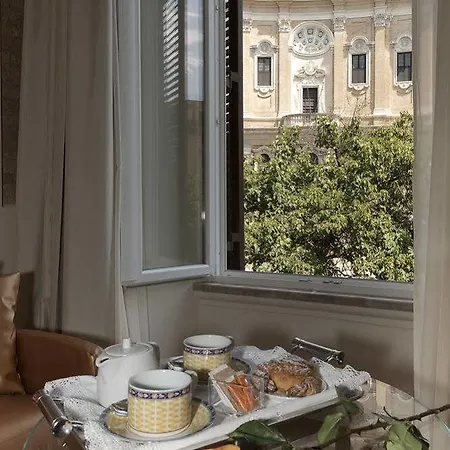 Navona Luxury Oda ve Kahvaltı Roma